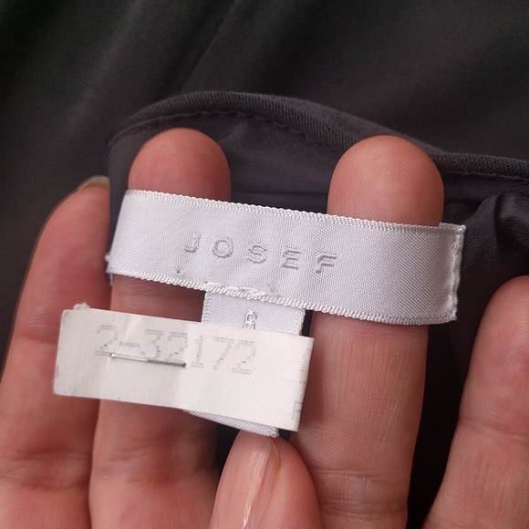 Absolutely Beautiful dress by Josef 🌸🍀🍀 - Picture 13 of 16